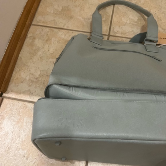 Beis Mini Weekender Travel Bag
- Slate - Picture 12 of 12